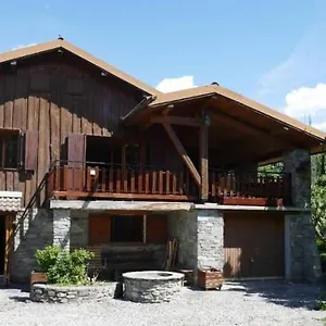 8 Personnes, Face Aux Montagnes Chalet